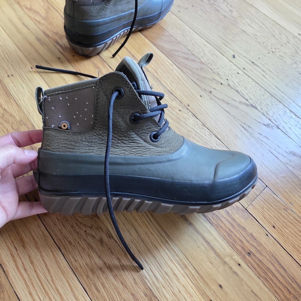 Woman Green Outdoor Boots